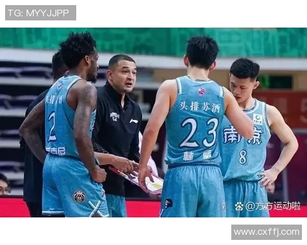 南京街舞队在攀岩联赛中以59分稳居积分榜首位展现强劲实力